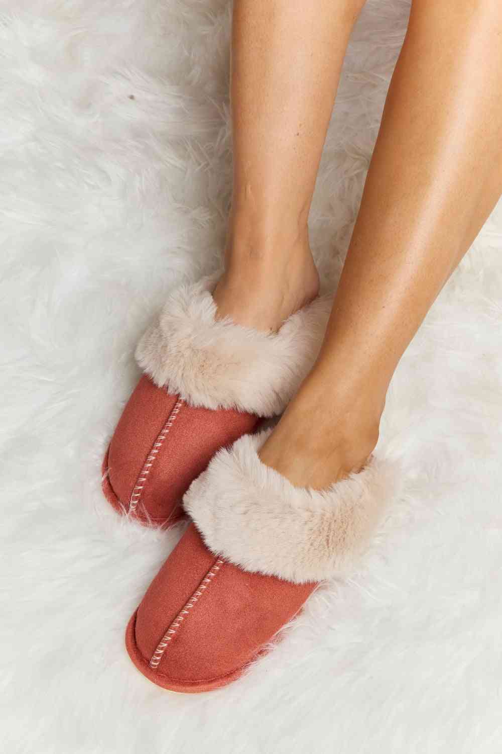 Melody Fluffy Indoor Slippers Red No 26
