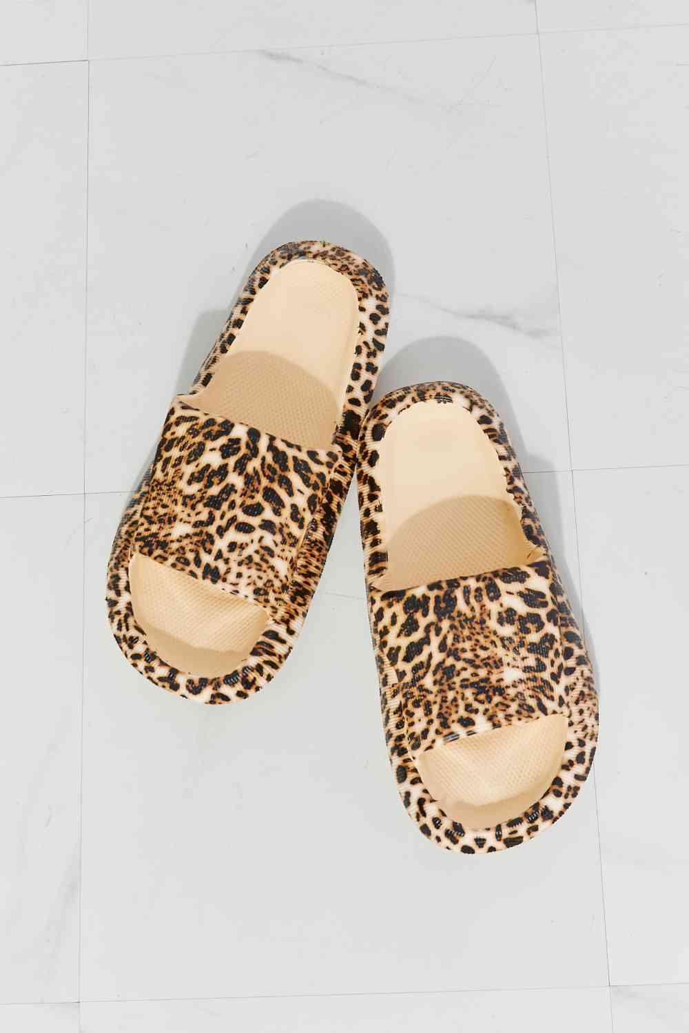 MMShoes Arms Around Me Open Toe Slide in Leopard No 4